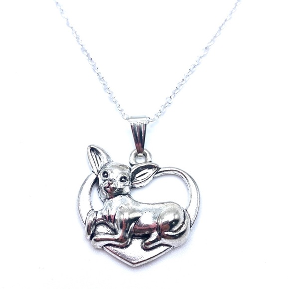 Chihuahua Necklace Heart Love Dog - Picture 3 of 5